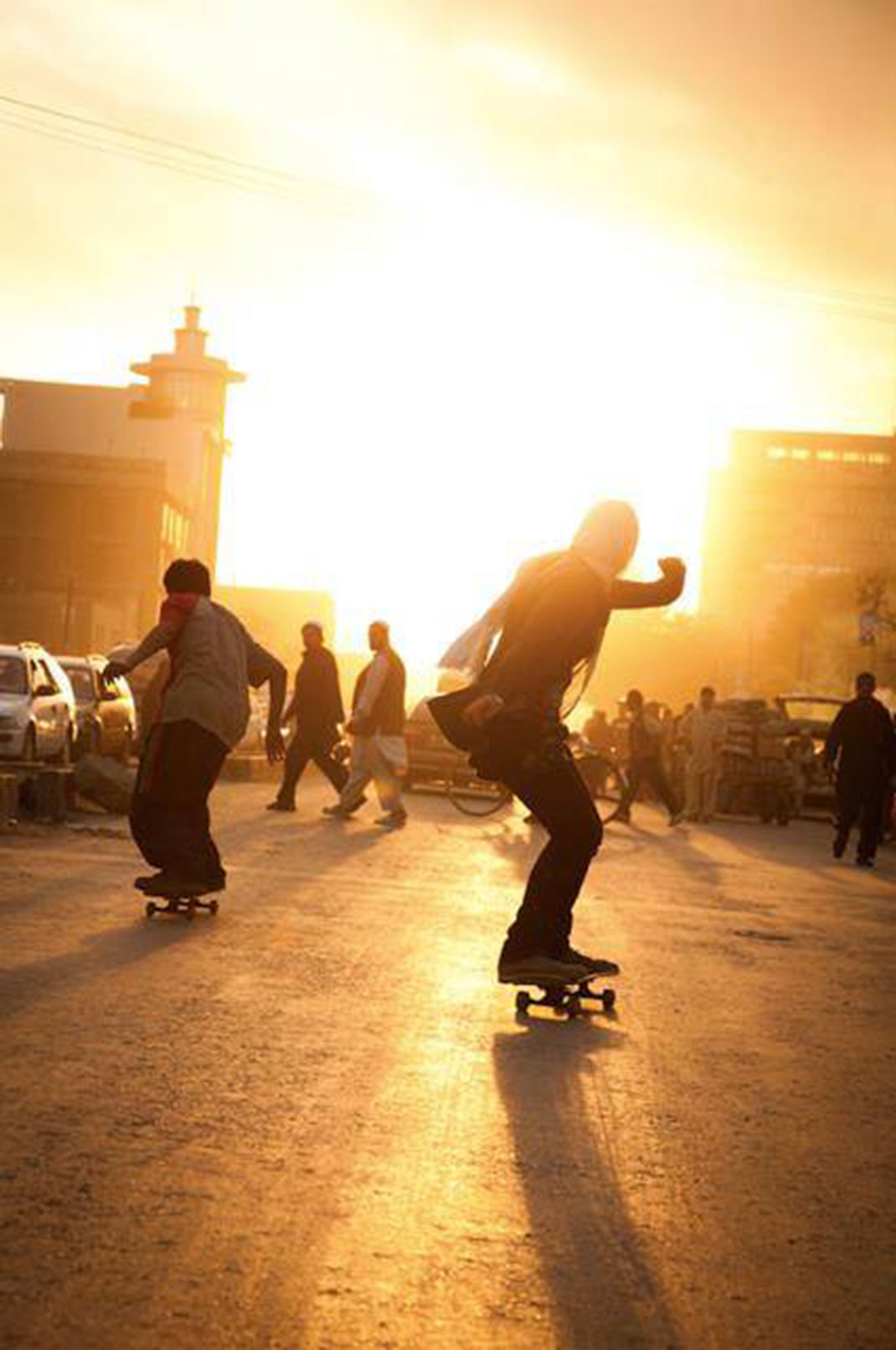 afghanistan-photos-skater-soleil